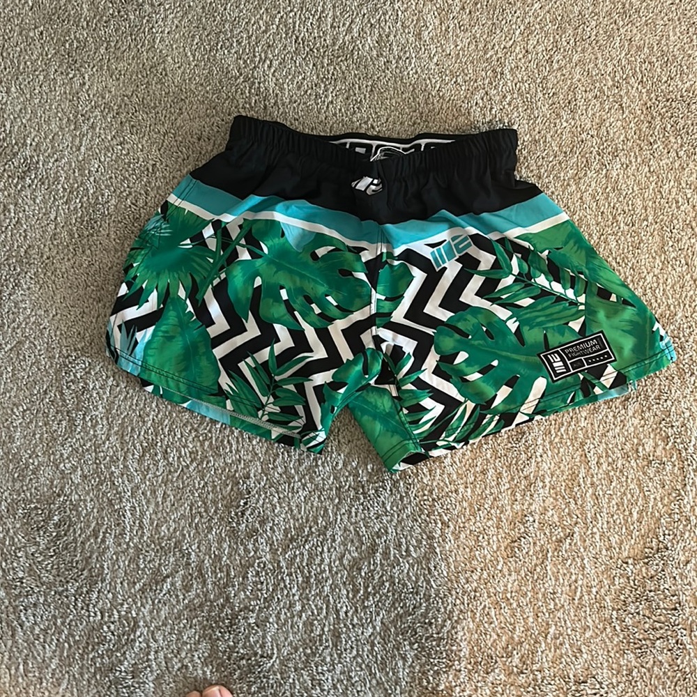 Engage shorts size large no bad smell